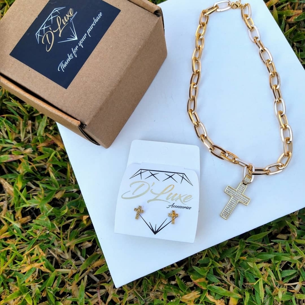 ✨Cross necklace 💖